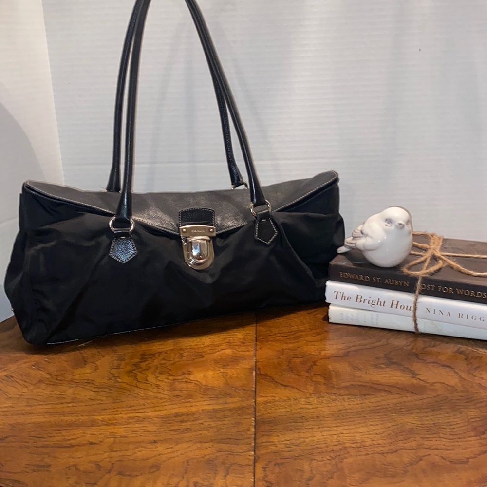 💯 AUTH. Prada vintage tessuto nylon and leather shoulder bag